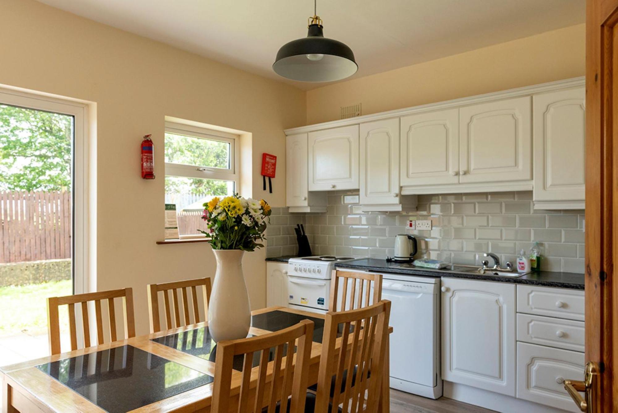 Bunhovil - 2 Bedroom Bungalow Bundoran Bagian luar foto